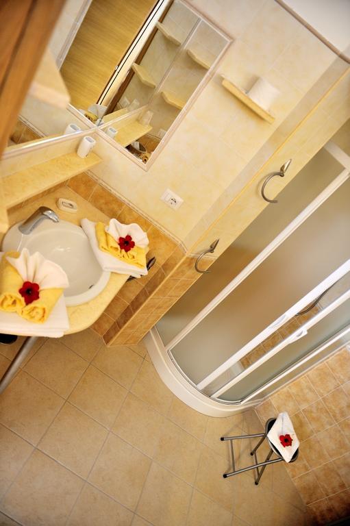 Hotel Hr Costa Rei 穆拉沃拉 外观 照片
